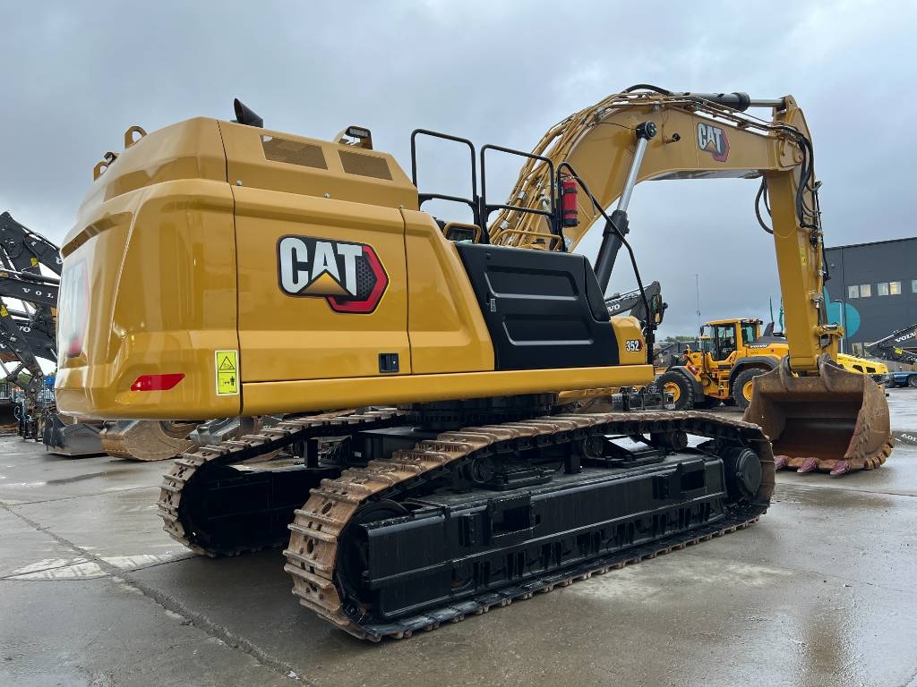 Bandgrävare CAT 352