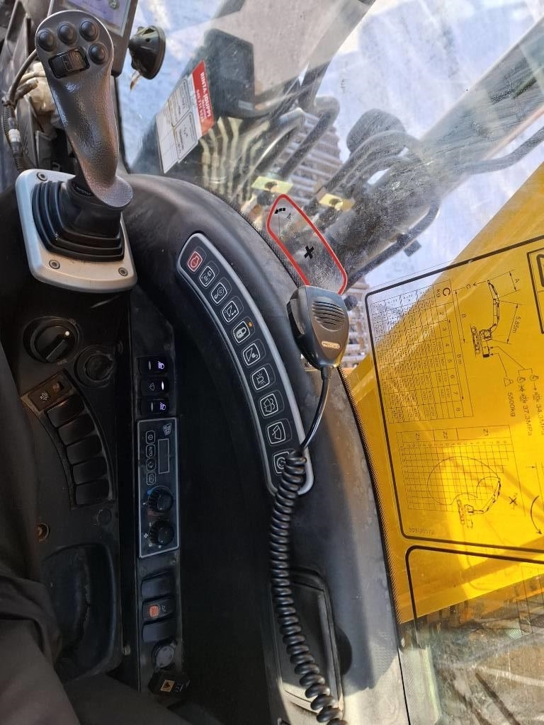 jcb-js-260-lc-pyorittaja-kauha,e238f37c