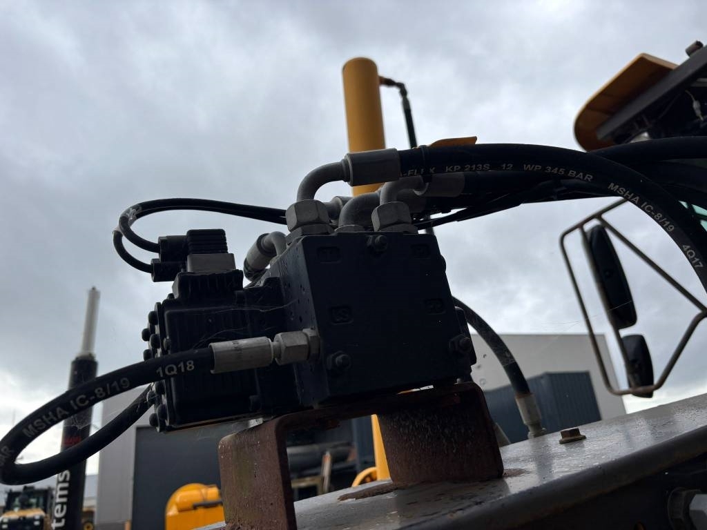 Volvo G 946 AWD (CE Certified / New Engine)