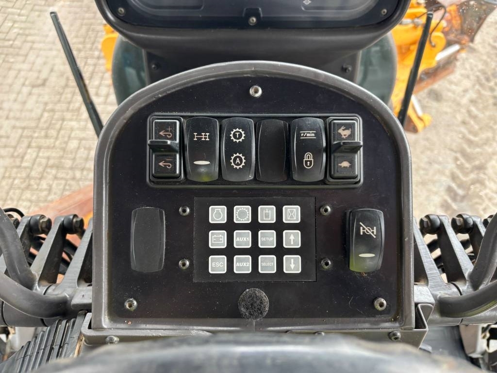 Volvo G 946 AWD (CE Certified / New Engine)