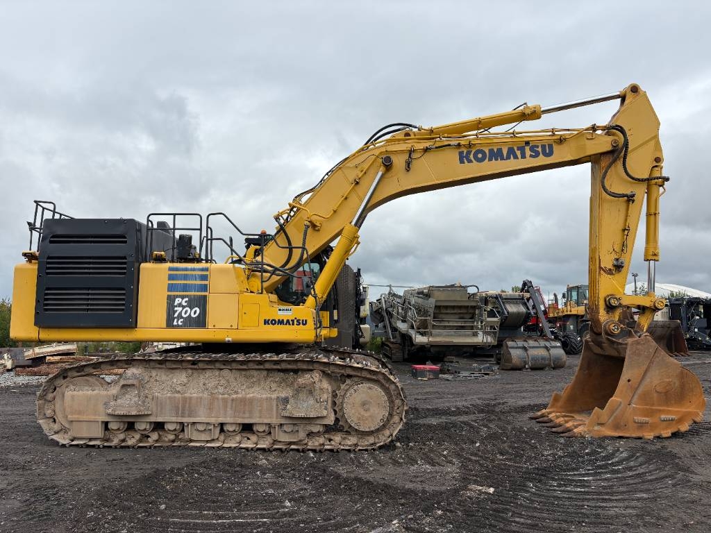 Komatsu PC700LC-11