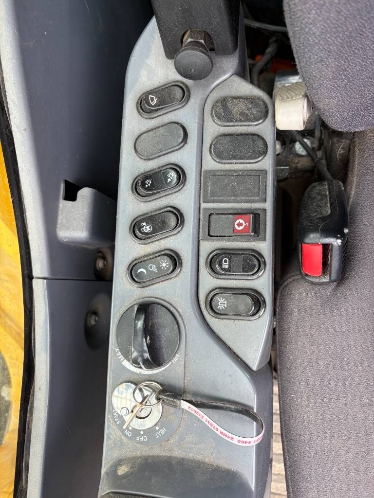 Komatsu PC700LC-11