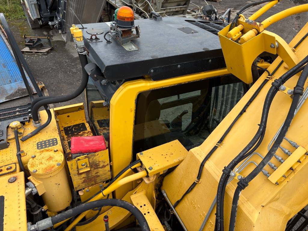 Komatsu PC700LC-11