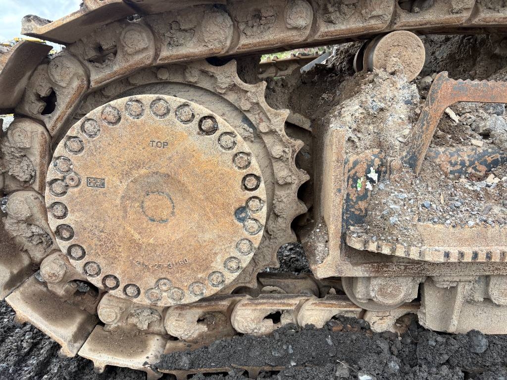 Komatsu PC700LC-11