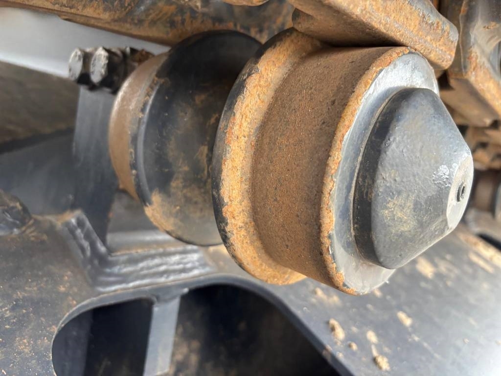 Komatsu PC 210-10M0 (New / Non CE Certified)