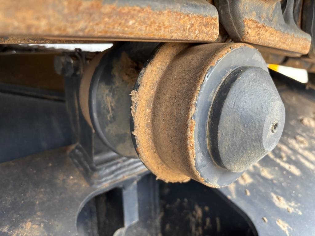 Komatsu PC 210-10M0 (New / Non CE Certified)