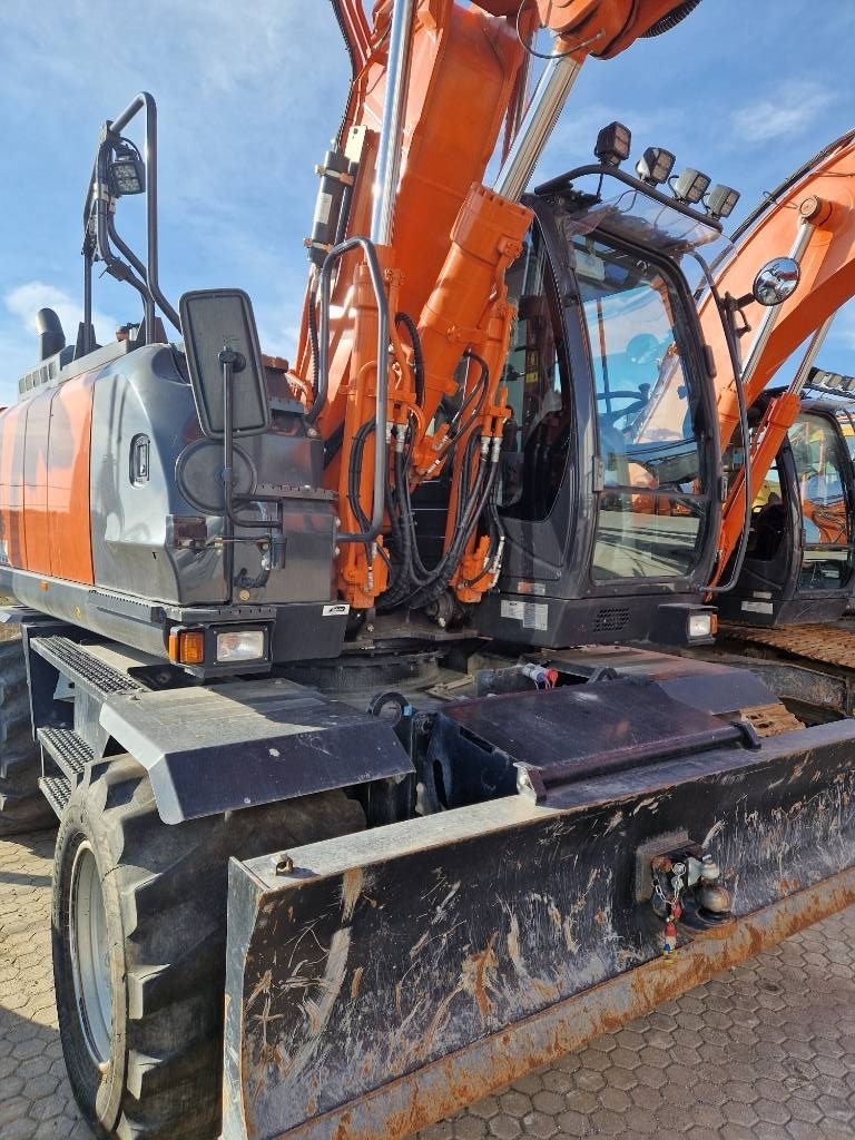Hitachi ZX 170W-6/