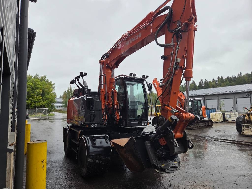 hitachi-zx-135-w-7-pyorittaja,8d738ccb