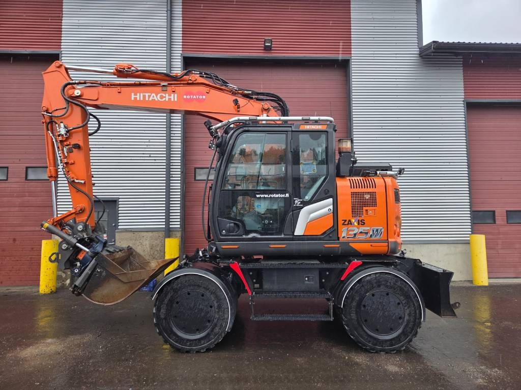 hitachi-zx-135-w-7-pyorittaja,bf321ec3