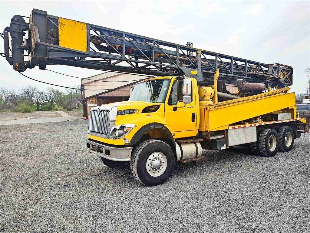 Atlas Copco T3W Drill Rig