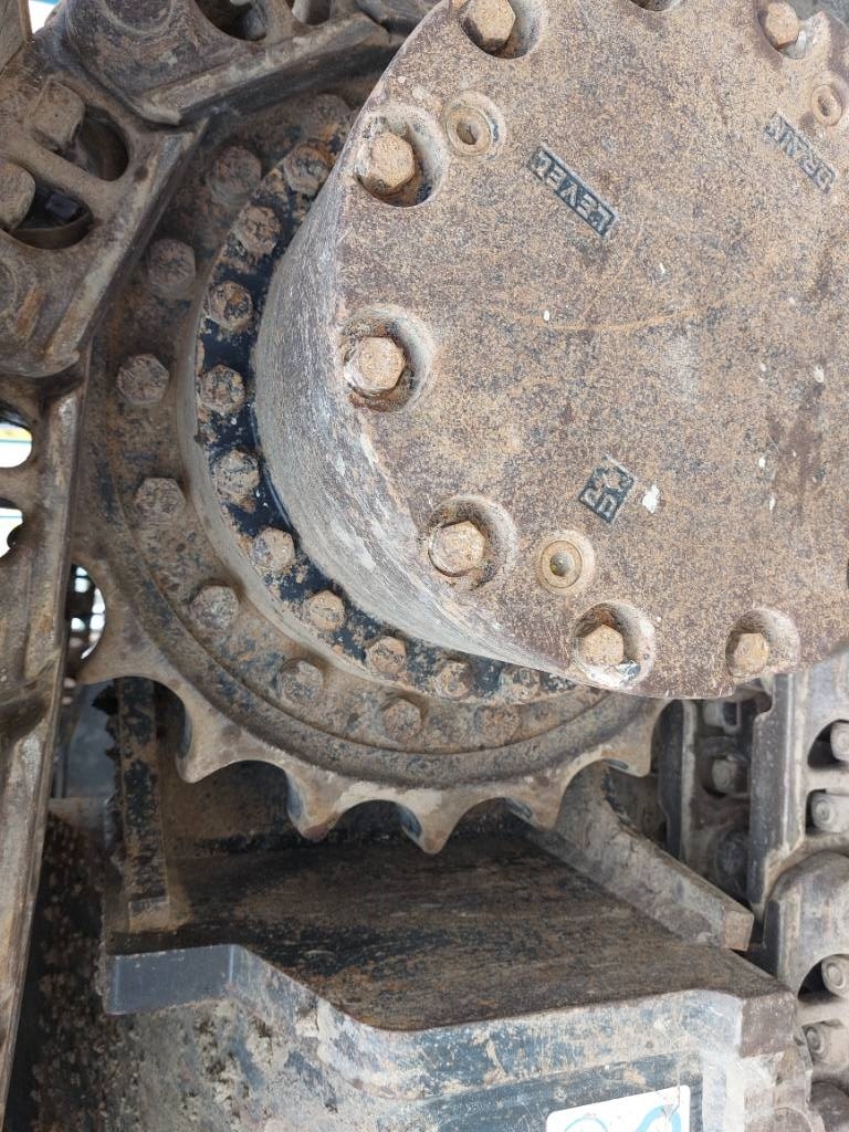 Hitachi ZX210LC-6