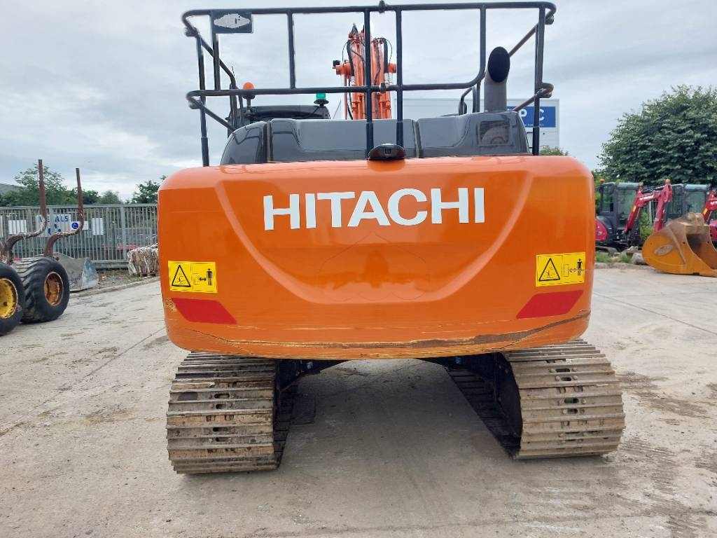 Hitachi ZX210LC-6