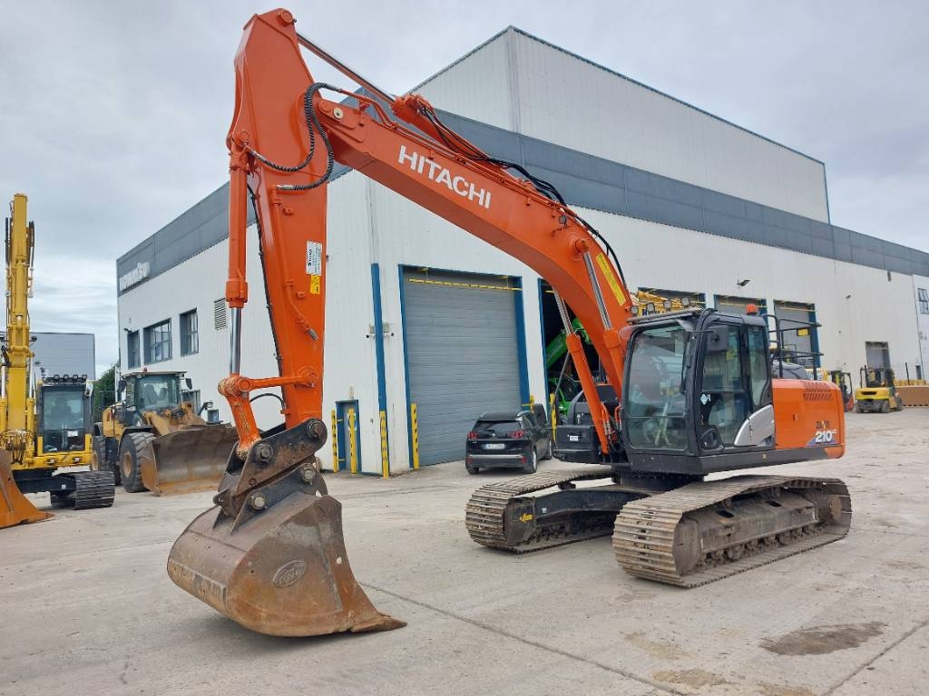 Hitachi ZX210LC-6