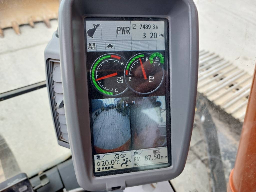 Hitachi ZX210LC-6