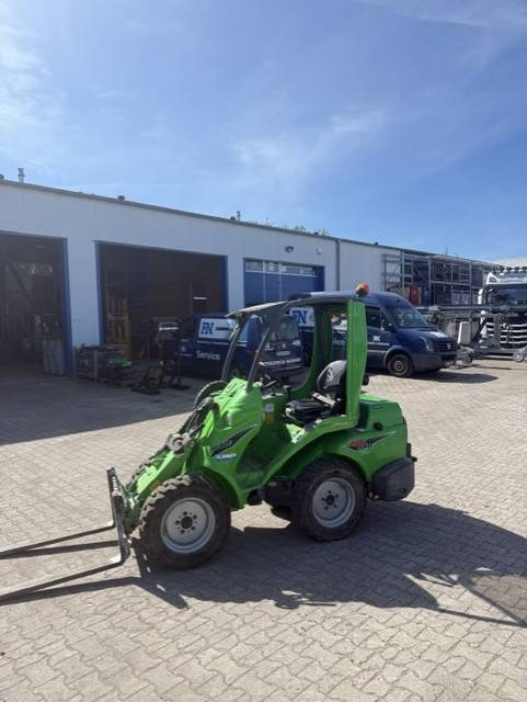 Avant Kompaktlader 640 i