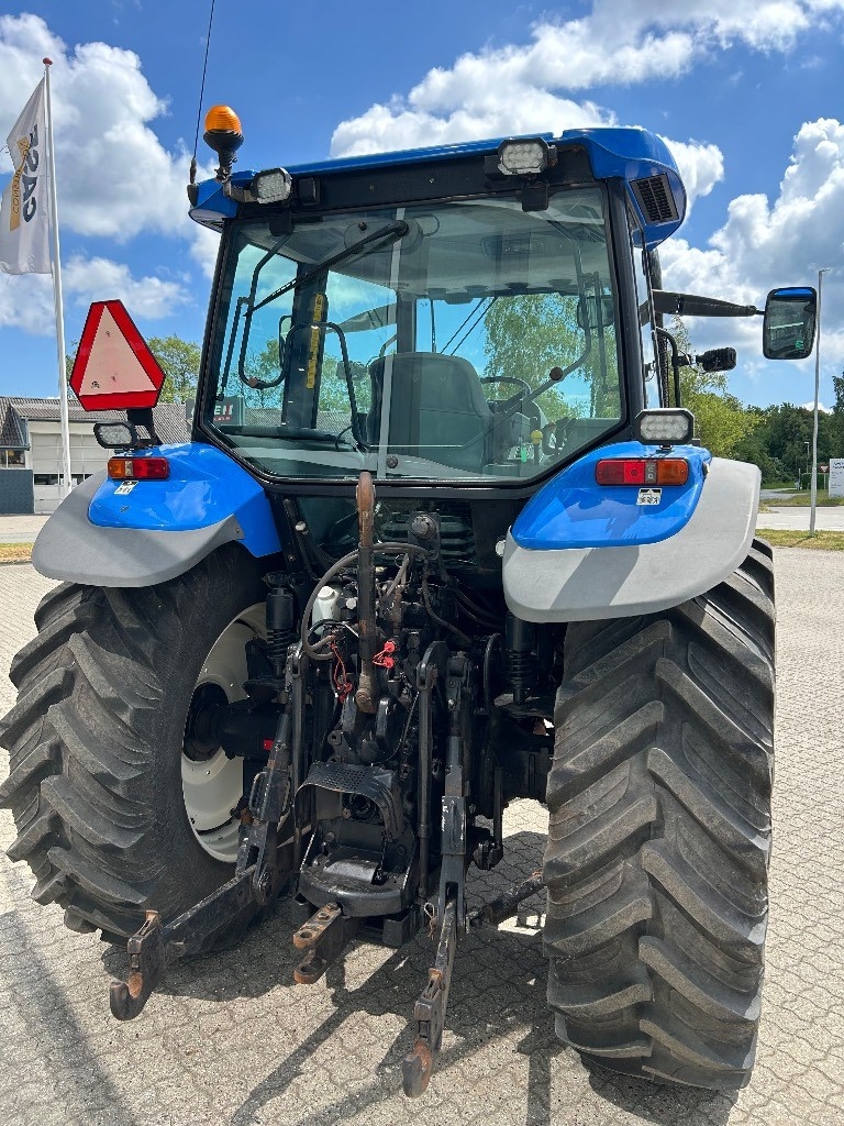 New Holland TM 140