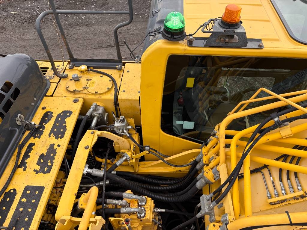 Komatsu PC360LC-10