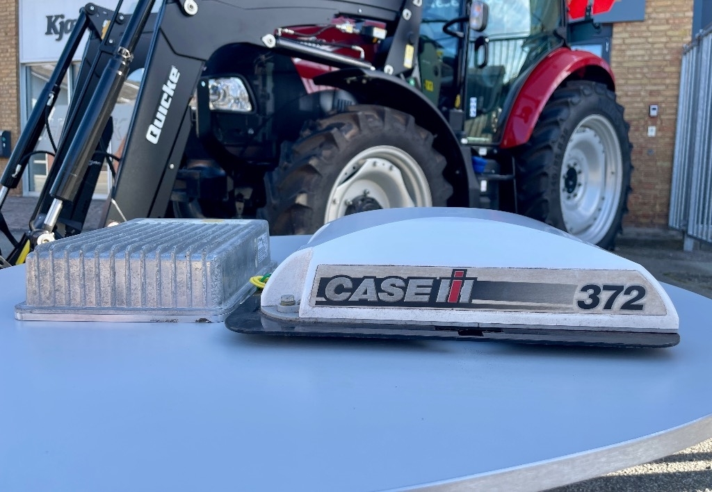 CNH 372 RTK GPS sæt med NAV controller og GPS anlæg