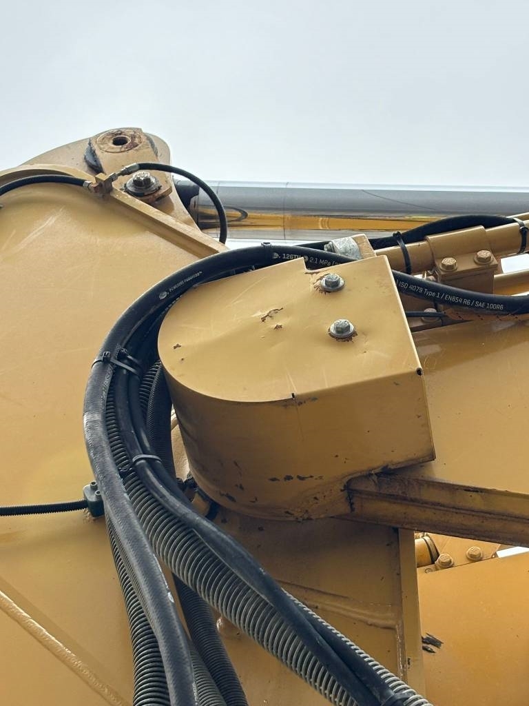CAT 336F L XE (New Undercarriage)