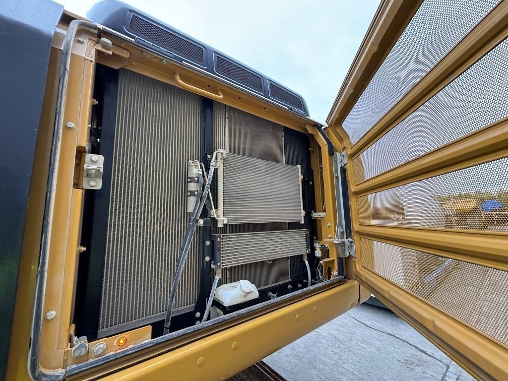 CAT 336F L XE (New Undercarriage)