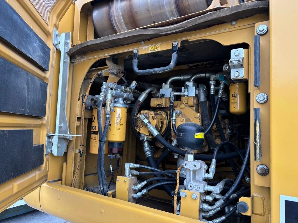 CAT 336F L XE (New Undercarriage)