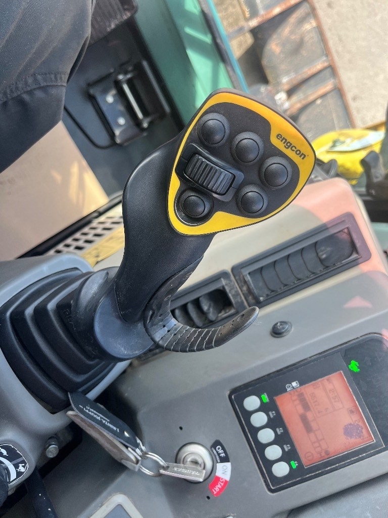 yanmar-vio-80-engcon-pihdit-ra,1d07b3fa