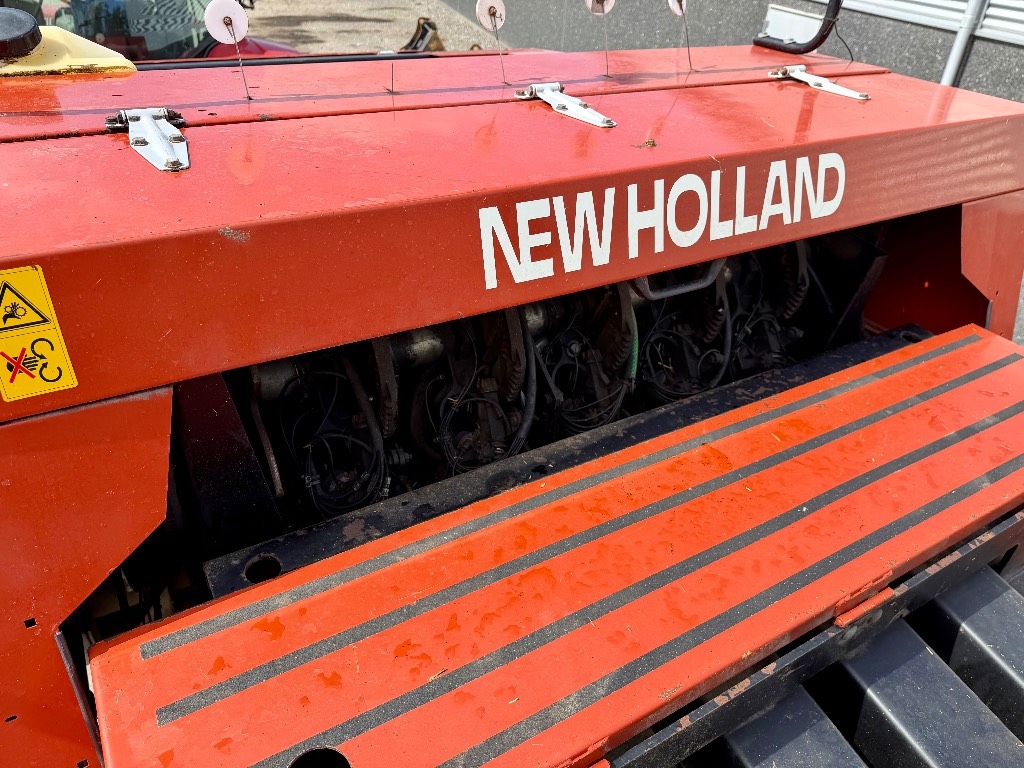 New Holland 4880 S