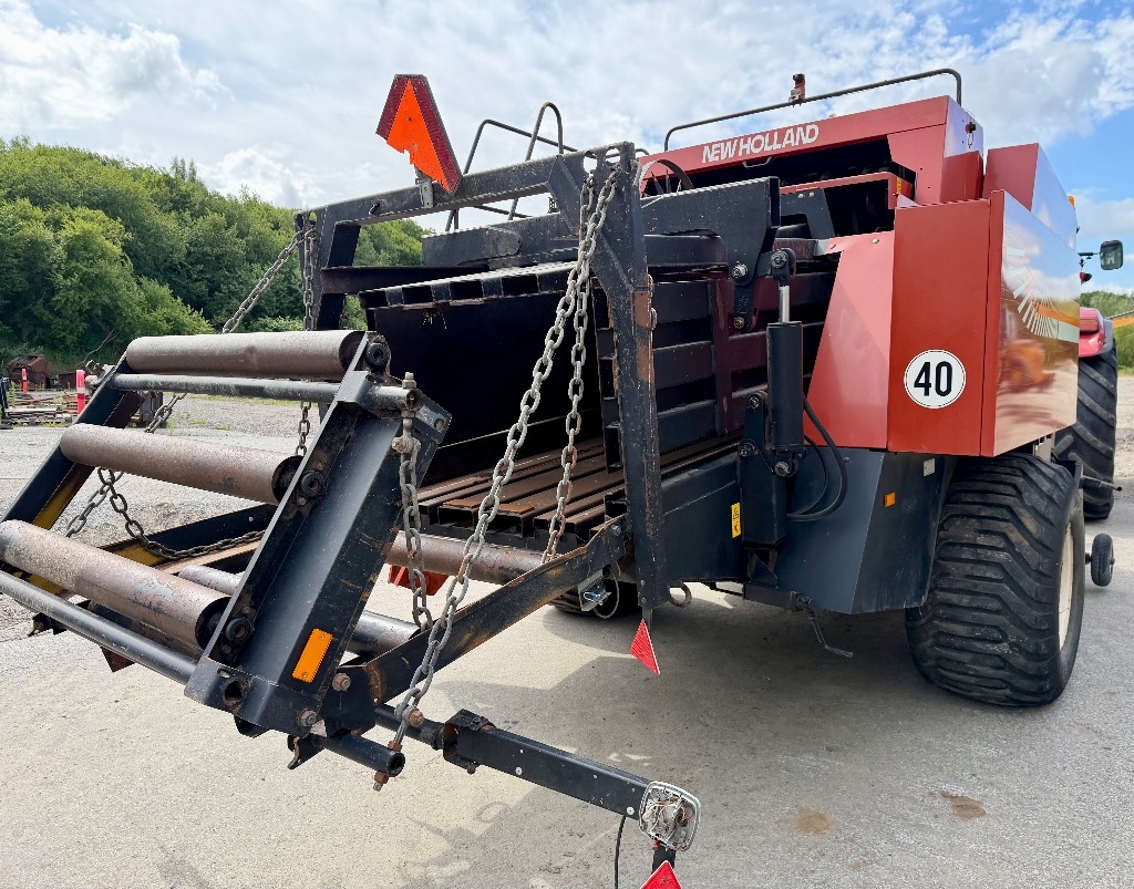 New Holland 4880 S