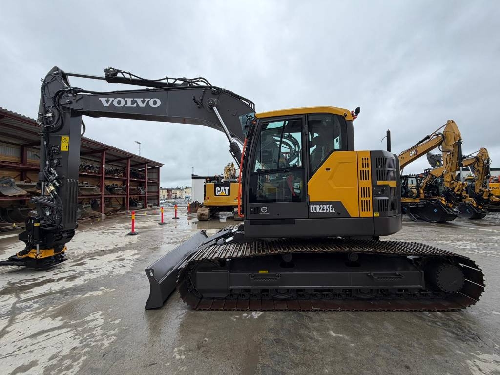 Bandgrävare Volvo ECR 235 EL