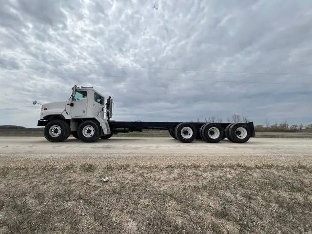 International PayStar 5600 i