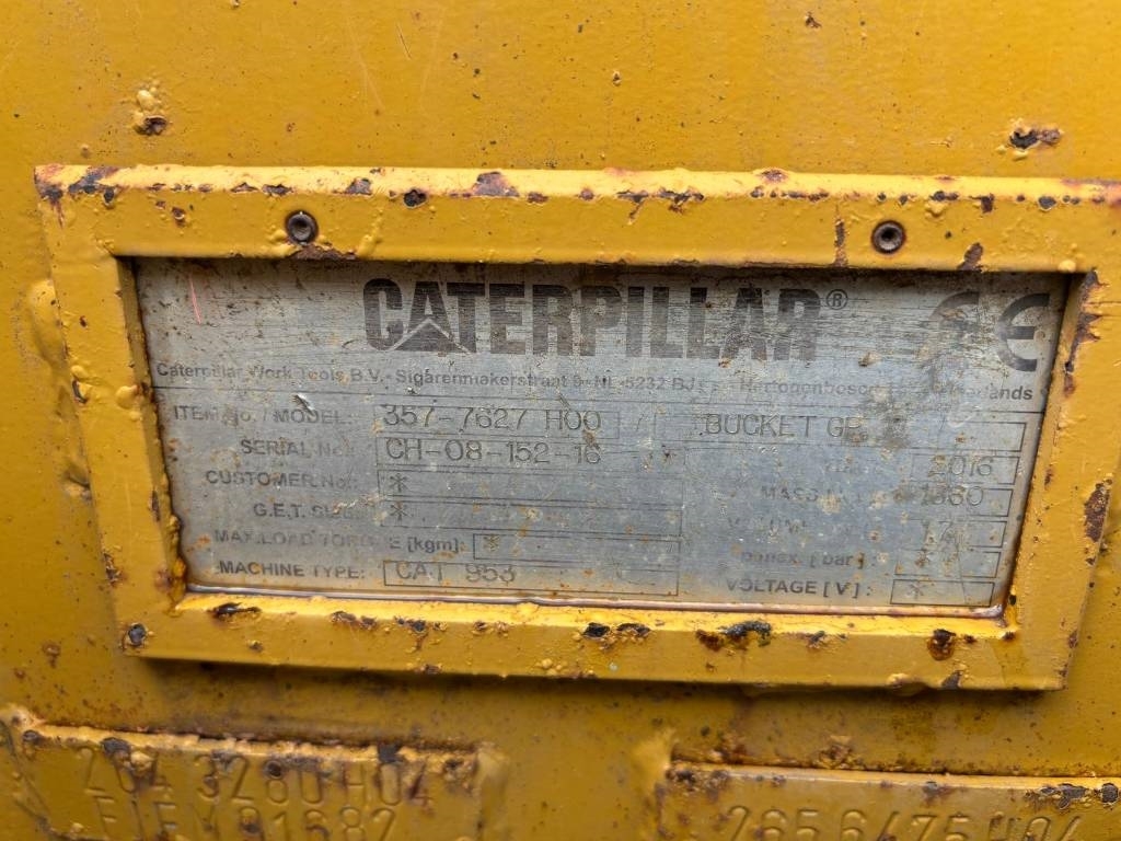 CAT 953 D