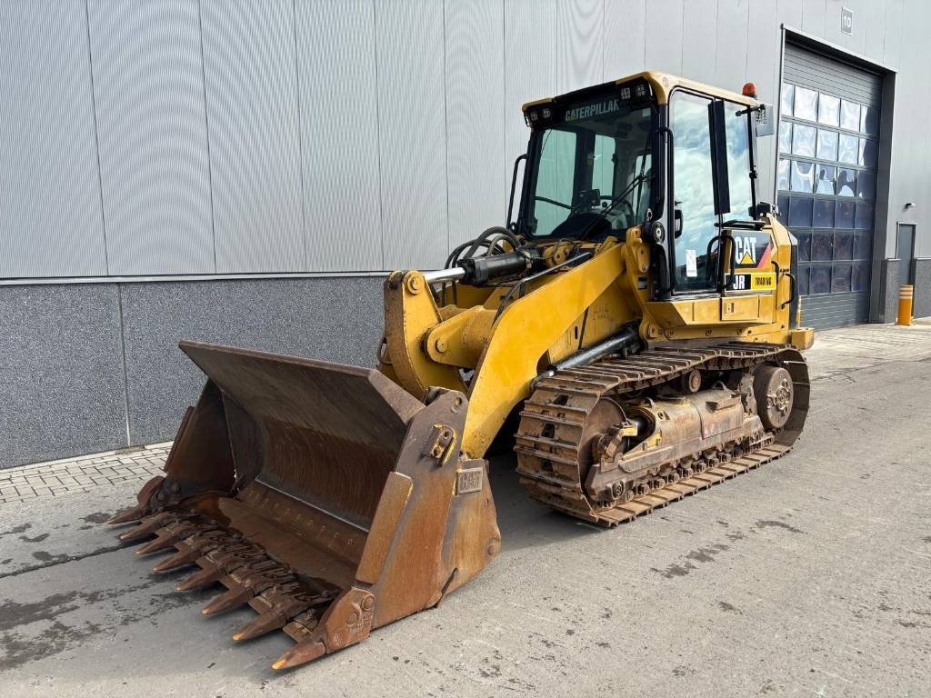 CAT 953 D
