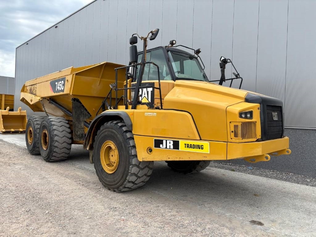 CAT 745 C