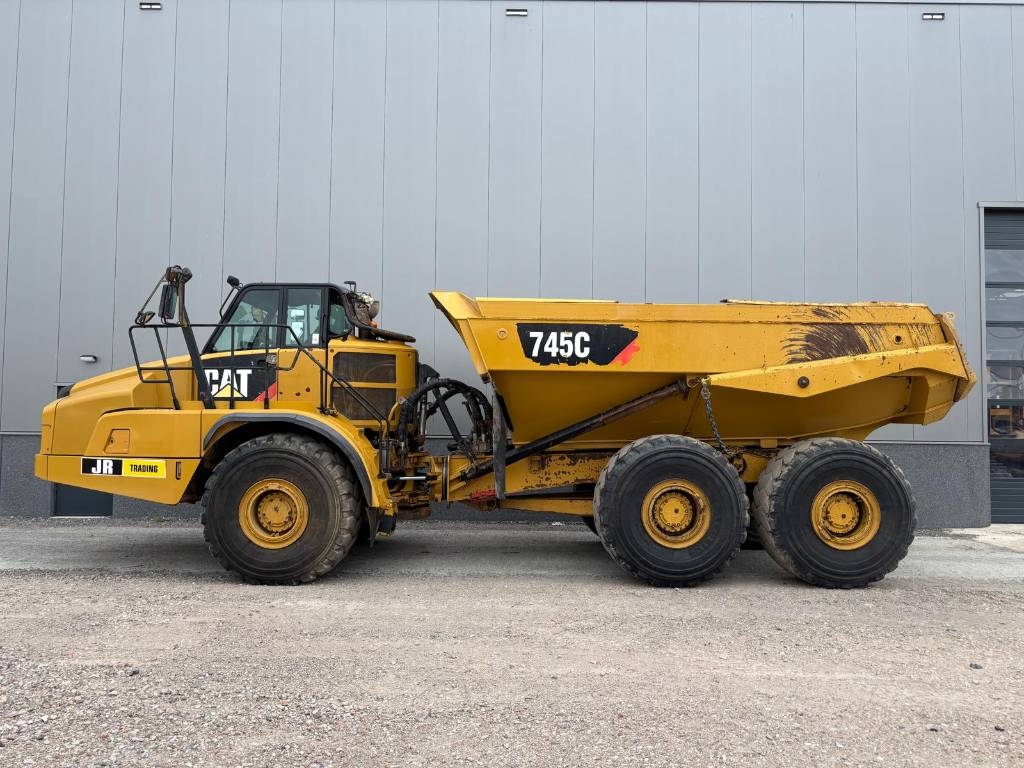 CAT 745 C