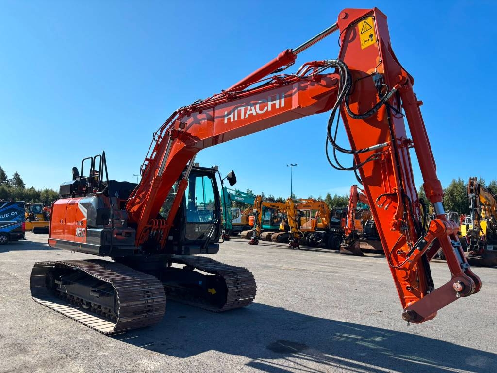 hitachi-160-lc-pienet-tunnit-r,4161d93a