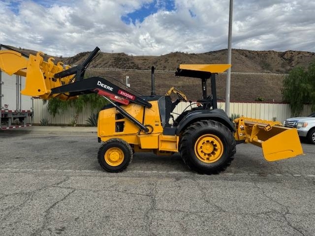 DEERE 210 LE