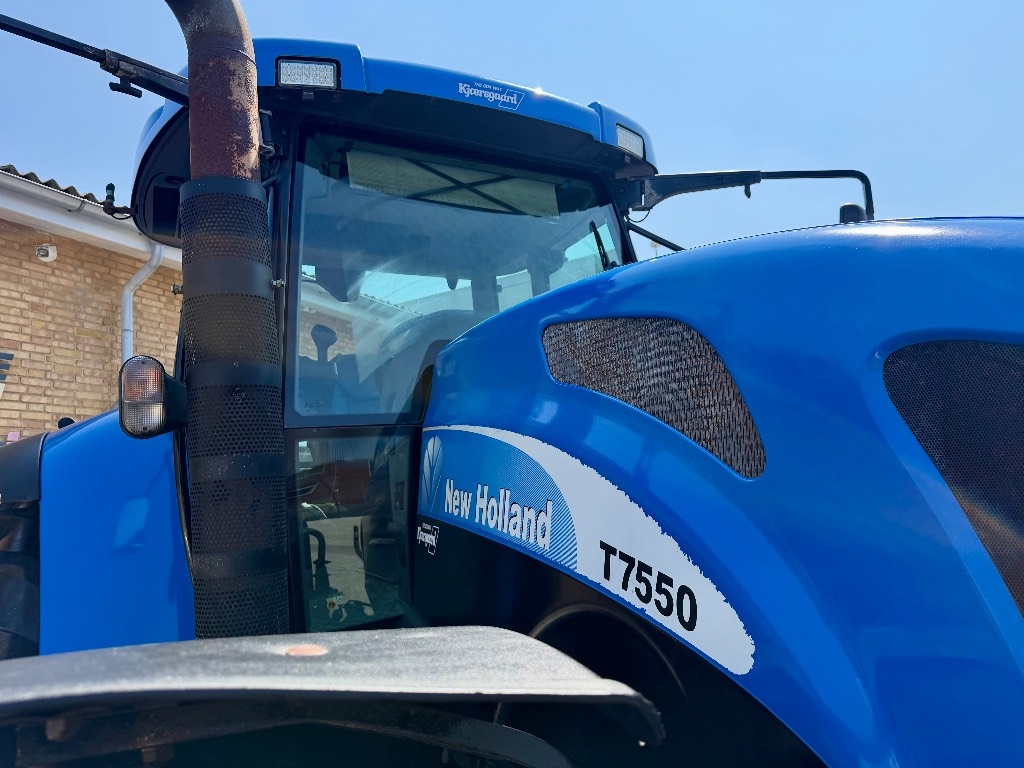 New Holland T 7550