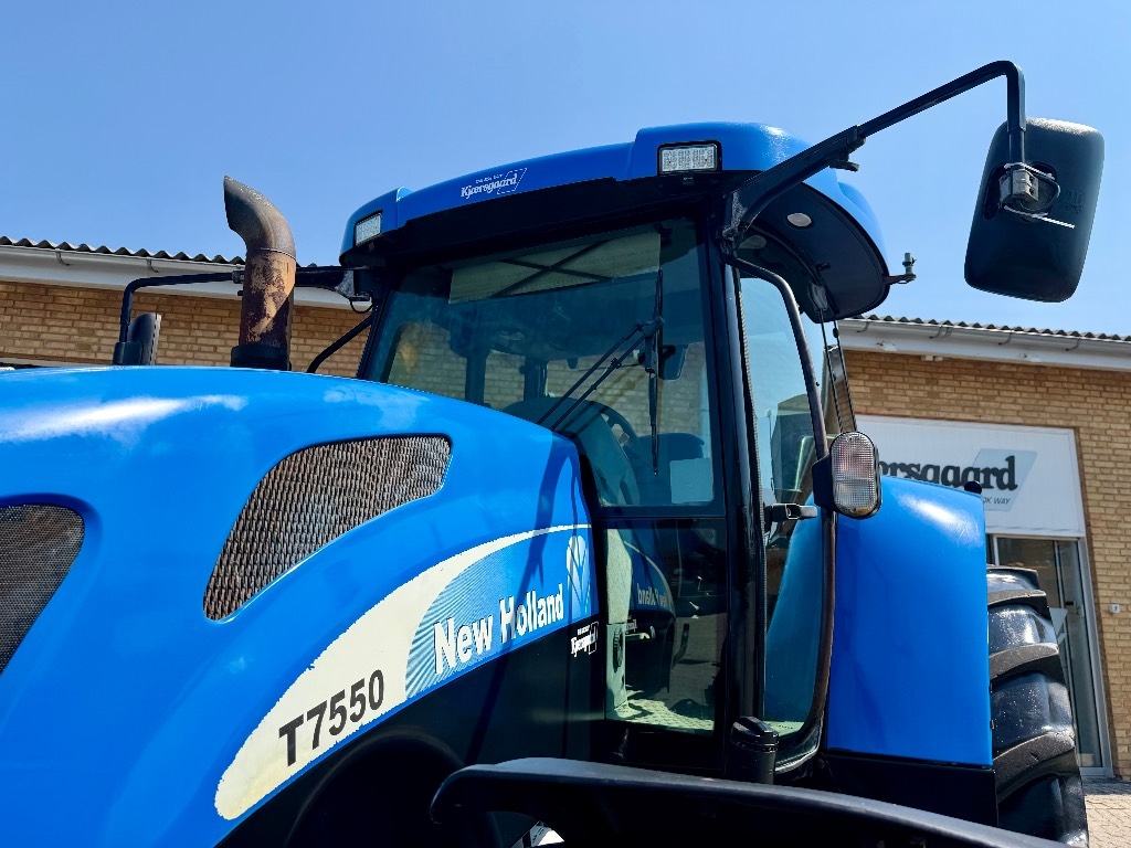New Holland T 7550