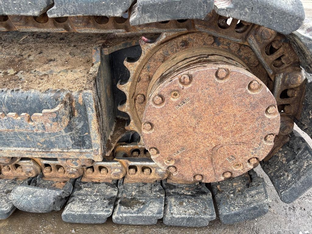 hitachi-zx-135-us-6-pyorittaja,24669802