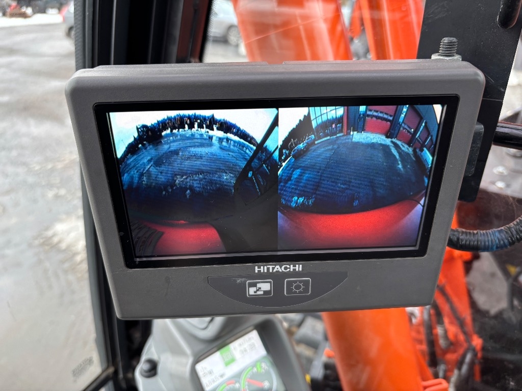 hitachi-zx-135-us-6-pyorittaja,d87f4ffd
