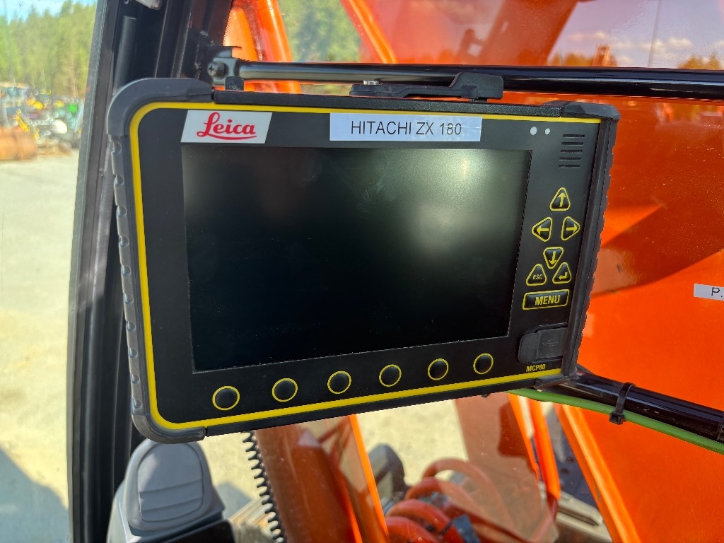 hitachi-zx-180-lc-engcon-leica,34f62684