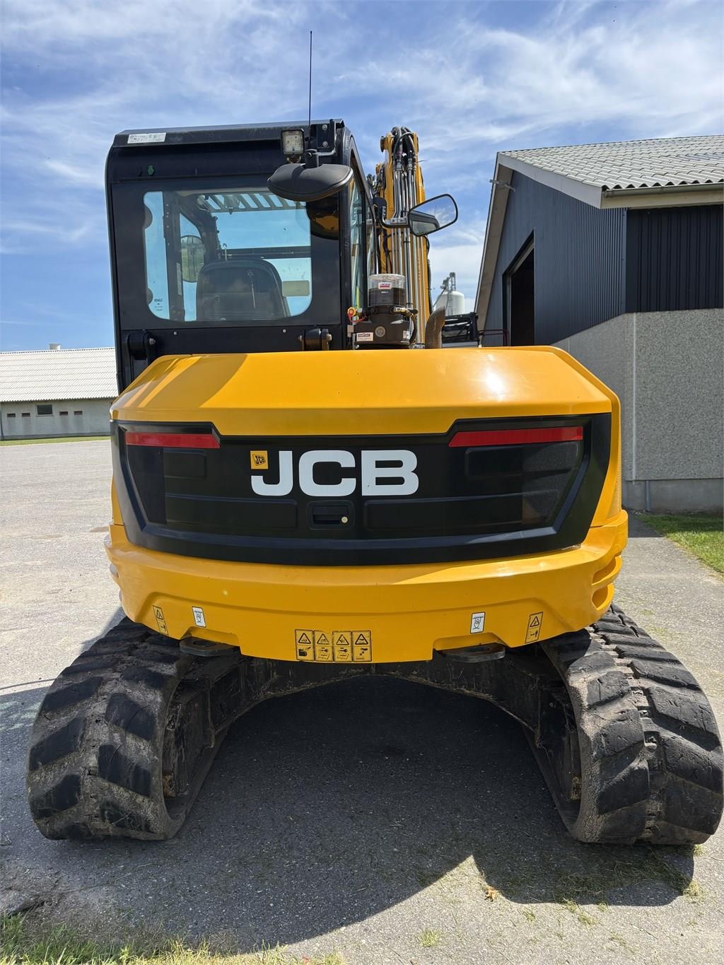 JCB 86 C-2