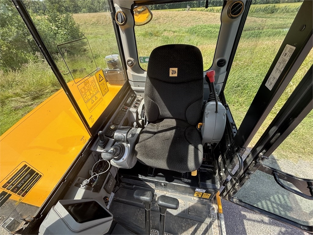 JCB 86 C-2