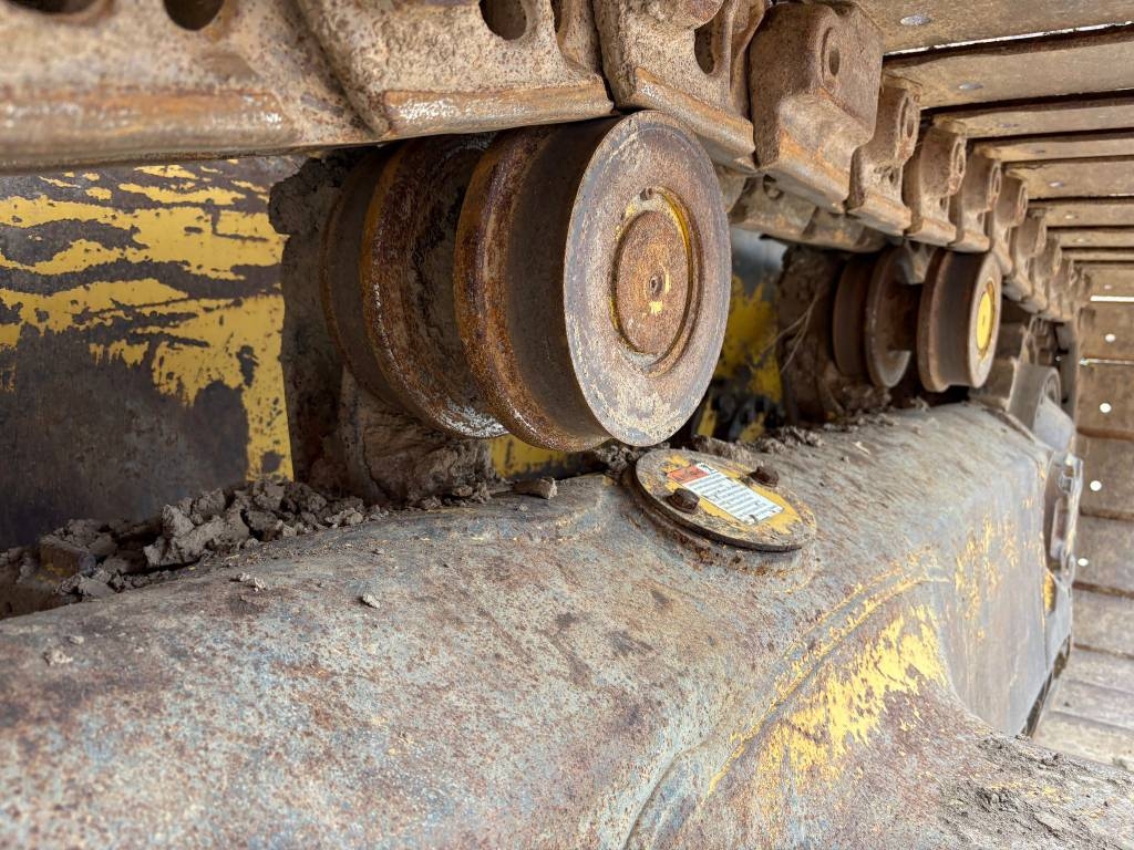 Komatsu D65PX-18