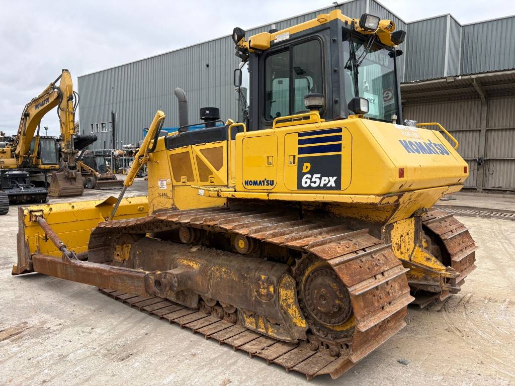 Komatsu D65PX-18