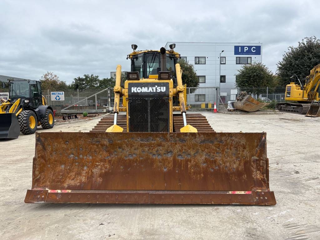 Komatsu D65PX-18