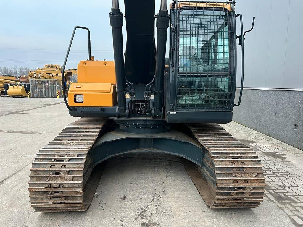 Hyundai R 210