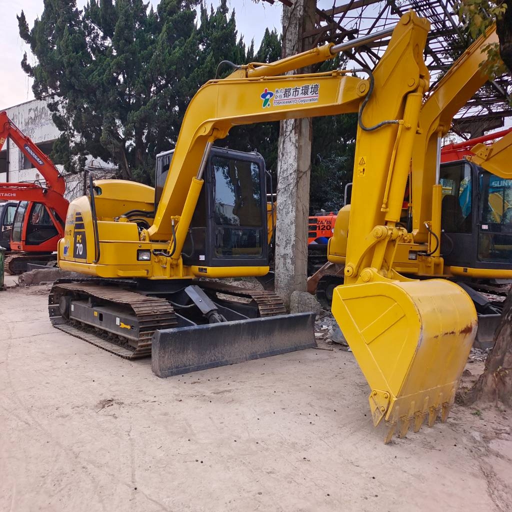 2024 Komatsu PC70-48604788