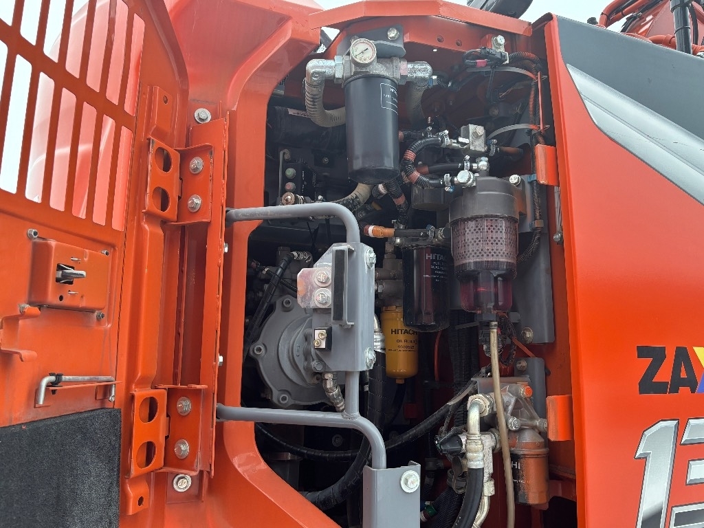 hitachi-zx-135-us-7-hw-metsaal,b5bf9eaa