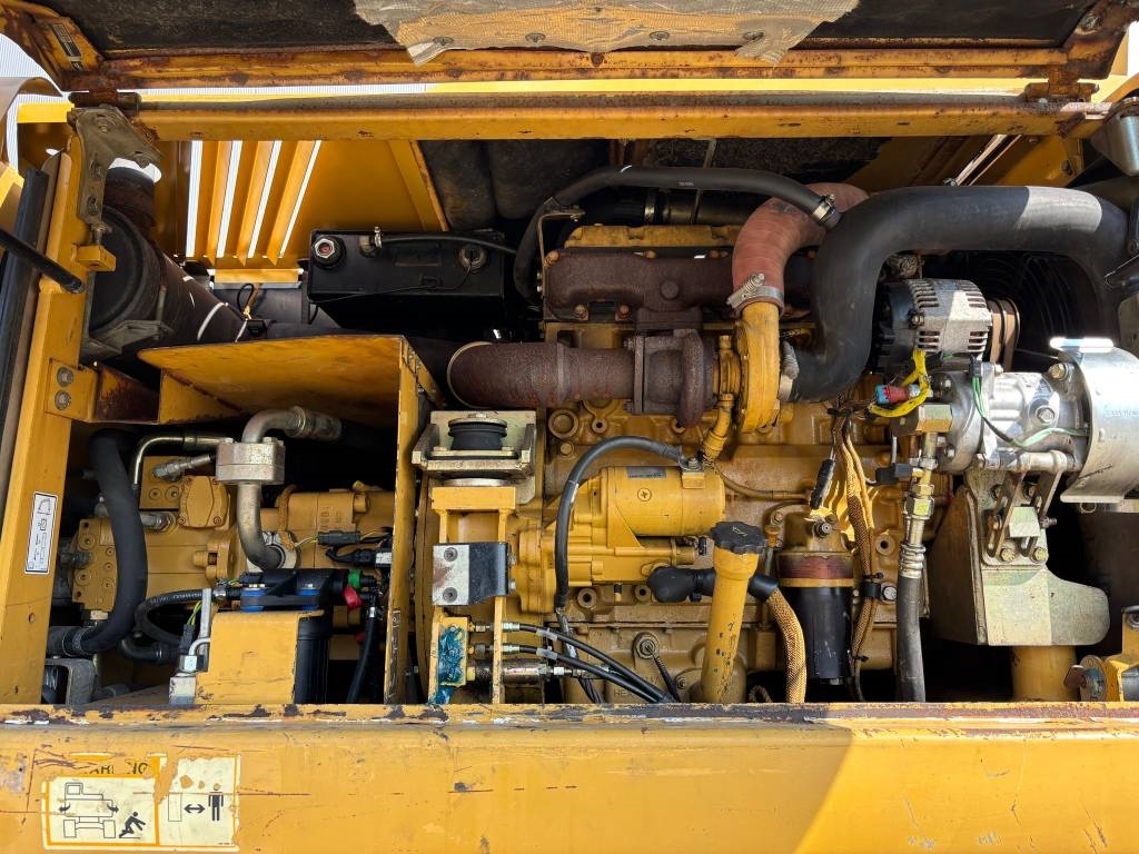 CAT M 313 C (Low verified hours)